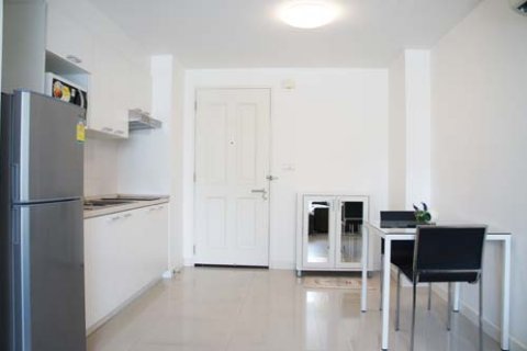 Кондоминиум с 1 спальней в Бангкоке, Таиланд № 143675 - фото 4