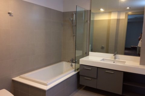 Дом в Бангкоке, Таиланд с 5 спальнями  № 143680 - фото 5