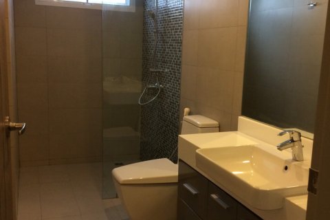 Дом в Бангкоке, Таиланд с 5 спальнями  № 143680 - фото 8