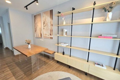 House in Samut Prakan, Thailand 4 bedrooms № 173009 - photo 8