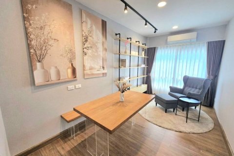 House in Samut Prakan, Thailand 4 bedrooms № 173009 - photo 6