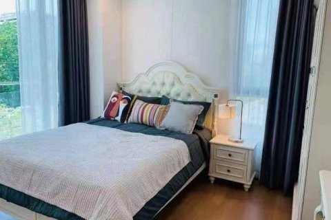 Кондоминиум с 2 спальнями в Ваттхане, Бангкок, Таиланд № 154774 - фото 4