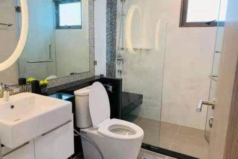 Кондоминиум с 2 спальнями в Ваттхане, Бангкок, Таиланд № 154774 - фото 6