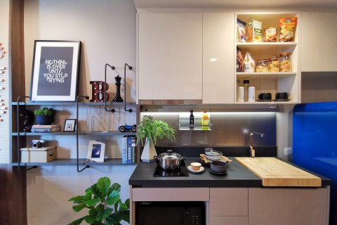 Студия в кондо в Клонг Тоэй, Бангкок, Таиланд № 150181 - фото 2