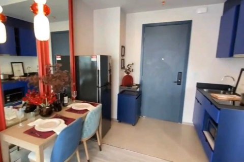 Studio in the Condo in Watthana, Bangkok, Thailand  № 140099 - photo 7