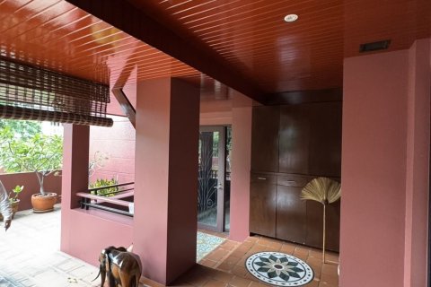 Кондоминиум с 4 спальнями в Сатхоне, Бангкок, Таиланд № 140104 - фото 23