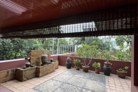 Кондоминиум с 4 спальнями в Сатхоне, Бангкок, Таиланд № 140104 - фото 24