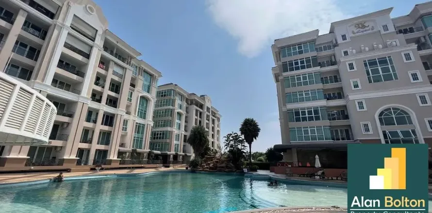 Condominio de 3 dormitorios en Pattaya, Tailandia № 211502