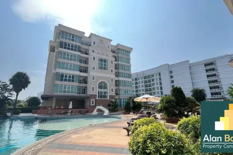 Condominio de 3 dormitorios en Pattaya, Tailandia № 211502 - foto 2