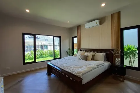 Casa de 4 dormitorios en Pattaya, Tailandia № 211504 - foto 14