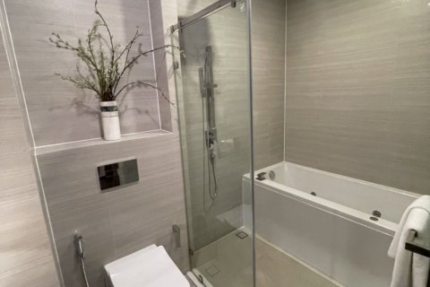 Condo à Watthana, Bangkok, Thaïlande, 2 chambres  № 162219 - photo 9