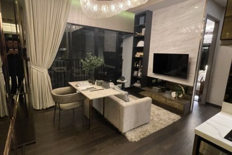 Condo à Watthana, Bangkok, Thaïlande, 2 chambres  № 162219 - photo 3