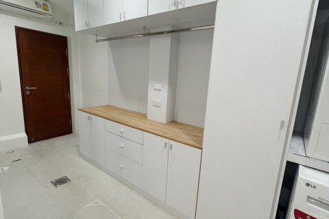 House in Kathu, Thailand 3 bedrooms № 158063 - photo 24