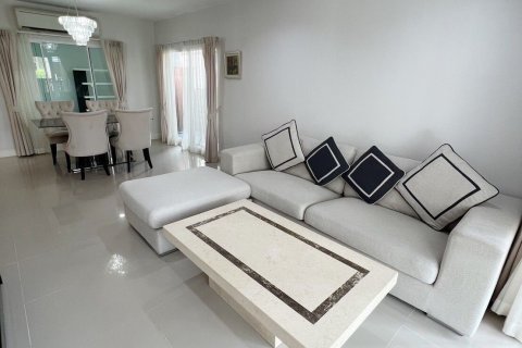 House in Kathu, Thailand 3 bedrooms № 158063 - photo 7