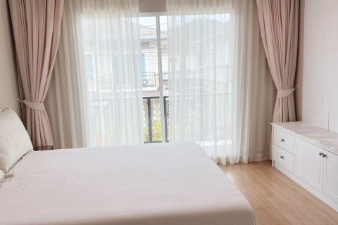 House in Kathu, Thailand 3 bedrooms № 158063 - photo 9