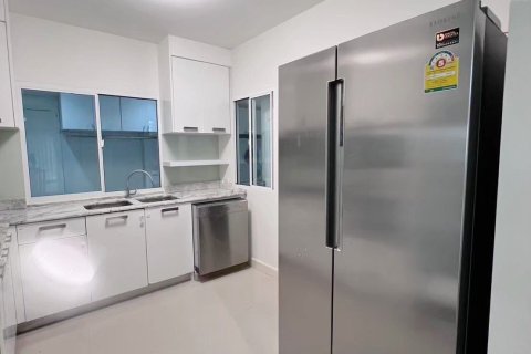 House in Kathu, Thailand 3 bedrooms № 158063 - photo 15