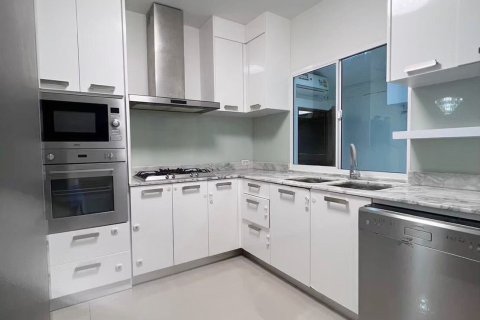 House in Kathu, Thailand 3 bedrooms № 158063 - photo 3