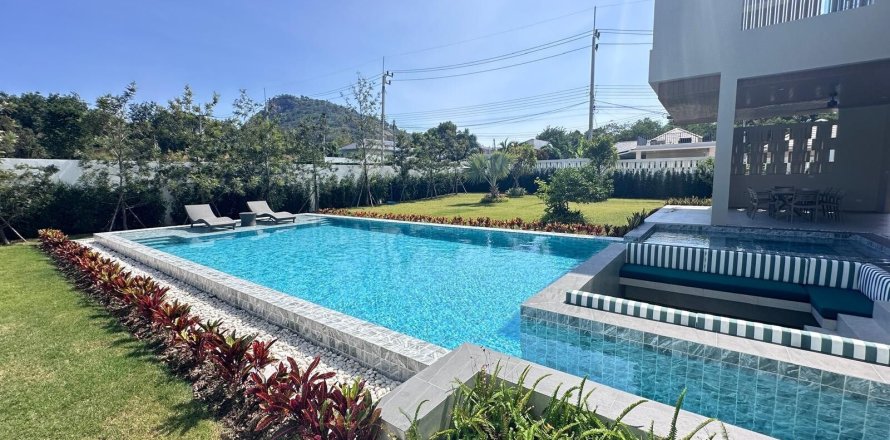 Вилла в Хуа Хине, Таиланд с 4 спальнями  № 158064