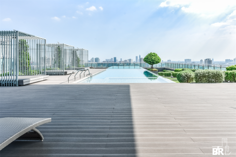 Condo in Bangkok, Thailand, 1 bedroom  № 184258 - photo 2