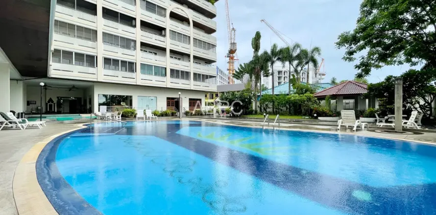 Condominio de 2 dormitorios en Pattaya, Tailandia № 211321