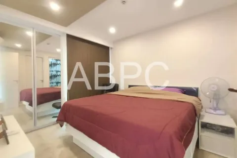 Condominio de 1 dormitorio en Jomtien Beach, Pattaya, Tailandia № 211318 - foto 2