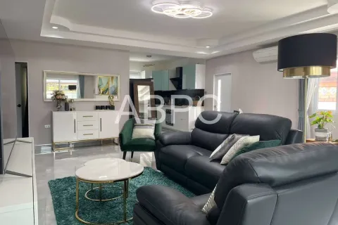 Casa de 3 dormitorios en Pattaya, Tailandia № 211320 - foto 3