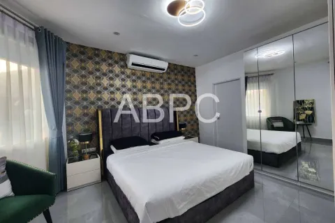 Casa de 3 dormitorios en Pattaya, Tailandia № 211320 - foto 7