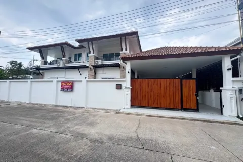 Casa de 5 dormitorios en Jomtien Beach, Pattaya, Tailandia № 211322 - foto 20