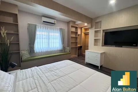 Casa de 5 dormitorios en Jomtien Beach, Pattaya, Tailandia № 211322 - foto 9