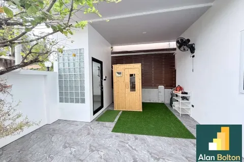 Casa de 5 dormitorios en Jomtien Beach, Pattaya, Tailandia № 211322 - foto 8