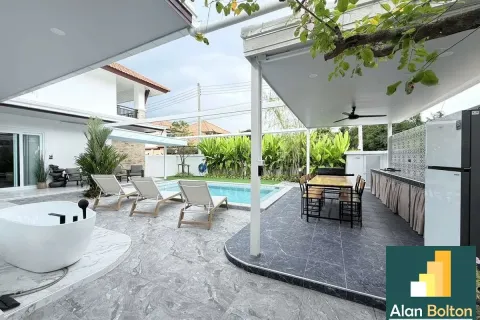 Casa de 5 dormitorios en Jomtien Beach, Pattaya, Tailandia № 211322 - foto 4