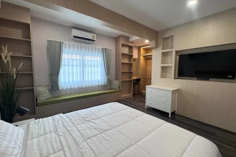 Casa de 5 dormitorios en Jomtien Beach, Pattaya, Tailandia № 211322 - foto 21