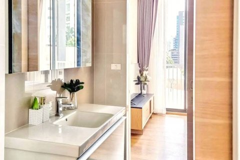 Кондоминиум с 2 спальнями в Бангкоке, Таиланд № 118987 - фото 5