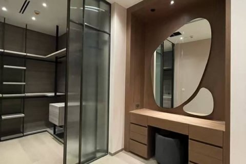 Condo in Bangkok, Thailand, 2 bedrooms  № 181199 - photo 25