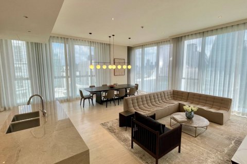 Condo in Bangkok, Thailand, 2 bedrooms  № 181199 - photo 2