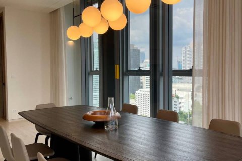 Condo in Bangkok, Thailand, 2 bedrooms  № 181199 - photo 12