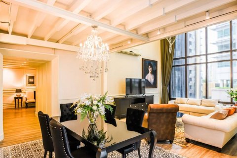 Condo in Bangkok, Thailand, 3 bedrooms  № 181202 - photo 2