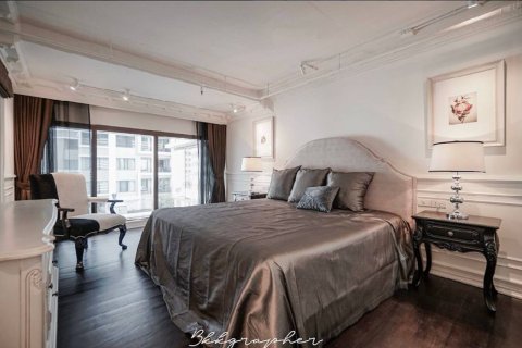 Condo in Bangkok, Thailand, 3 bedrooms  № 181202 - photo 15