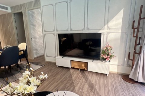 Condo in Bangkok, Thailand, 3 bedrooms  № 181200 - photo 11