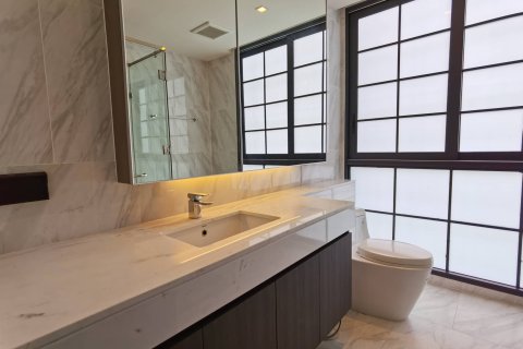 House in Bangkok, Thailand 4 bedrooms № 181203 - photo 27