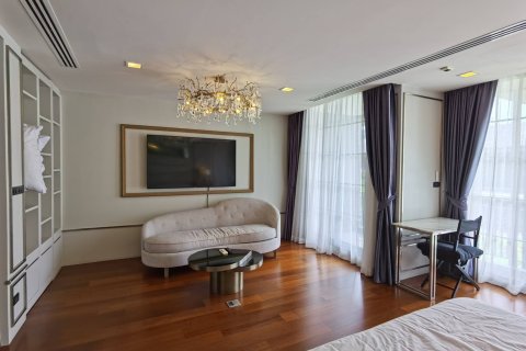 House in Bangkok, Thailand 4 bedrooms № 181203 - photo 20