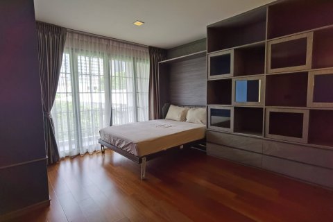 House in Bangkok, Thailand 4 bedrooms № 181203 - photo 18