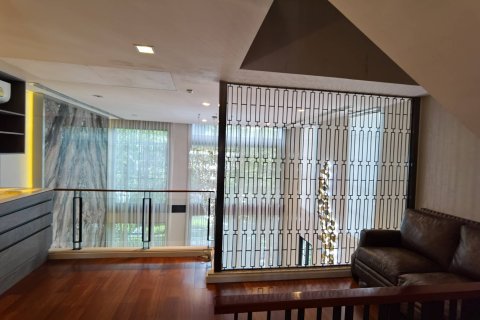 House in Bangkok, Thailand 4 bedrooms № 181203 - photo 12