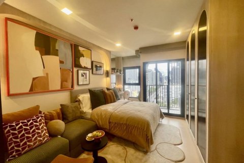 Кондоминиум с 1 спальней в Хуай Кванге, Бангкок, Таиланд № 135265 - фото 1