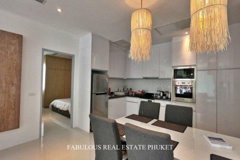 Condo in Kamala, Thailand, 2 bedrooms № 179767 - photo 9