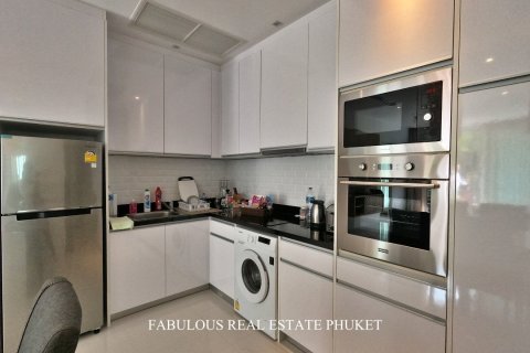 Condo in Kamala, Thailand, 2 bedrooms № 179767 - photo 4