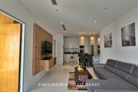 Condo in Kamala, Thailand, 2 bedrooms № 179767 - photo 13