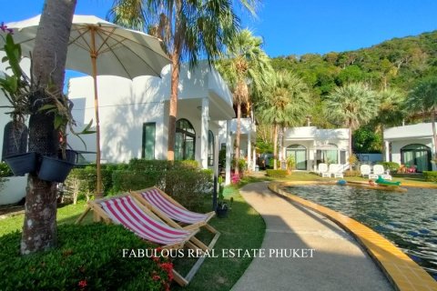 Villa in Ko Lanta Yai, Thailand 9 bedrooms № 179766 - photo 13