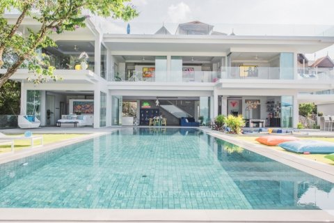 Villa in Patong, Thailand 5 bedrooms № 179763 - photo 4