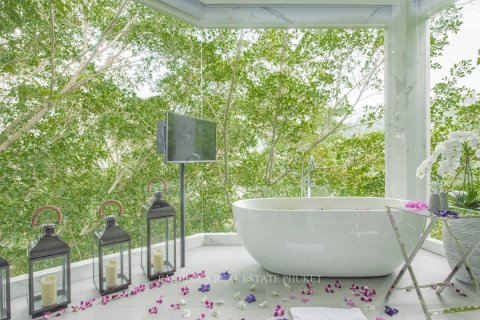 Villa in Patong, Thailand 5 bedrooms № 179763 - photo 9